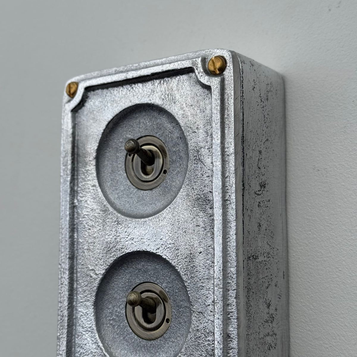 Brassvane 3 gang conduit toggle switch additional view 3