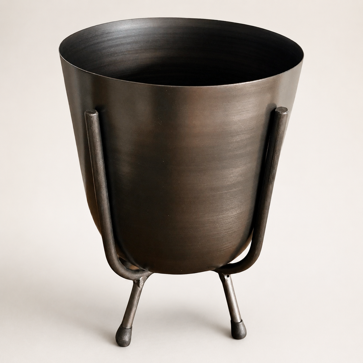 Brassvane pewter gray plant pot with stand overall view