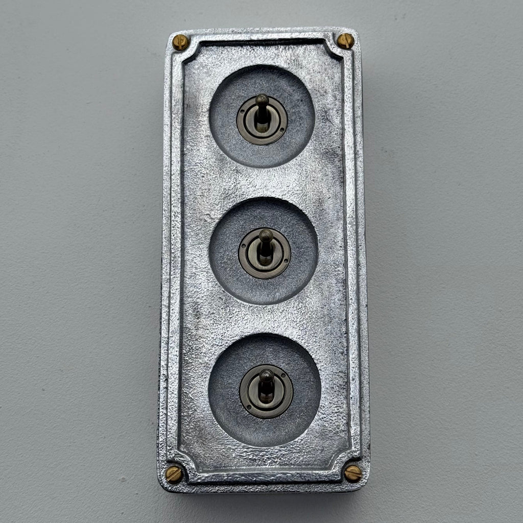 Brassvane 3 gang conduit toggle switch additional view 5