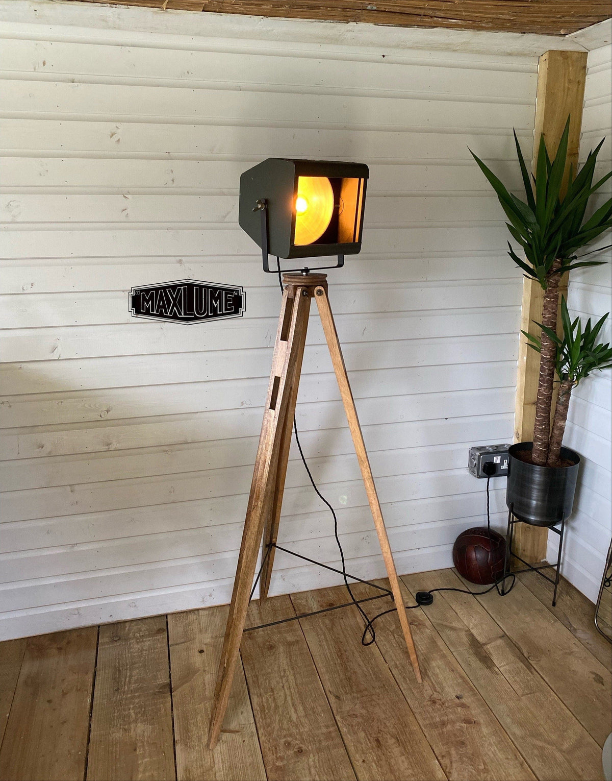 Brassvane tripod theatre spot light additional view 2