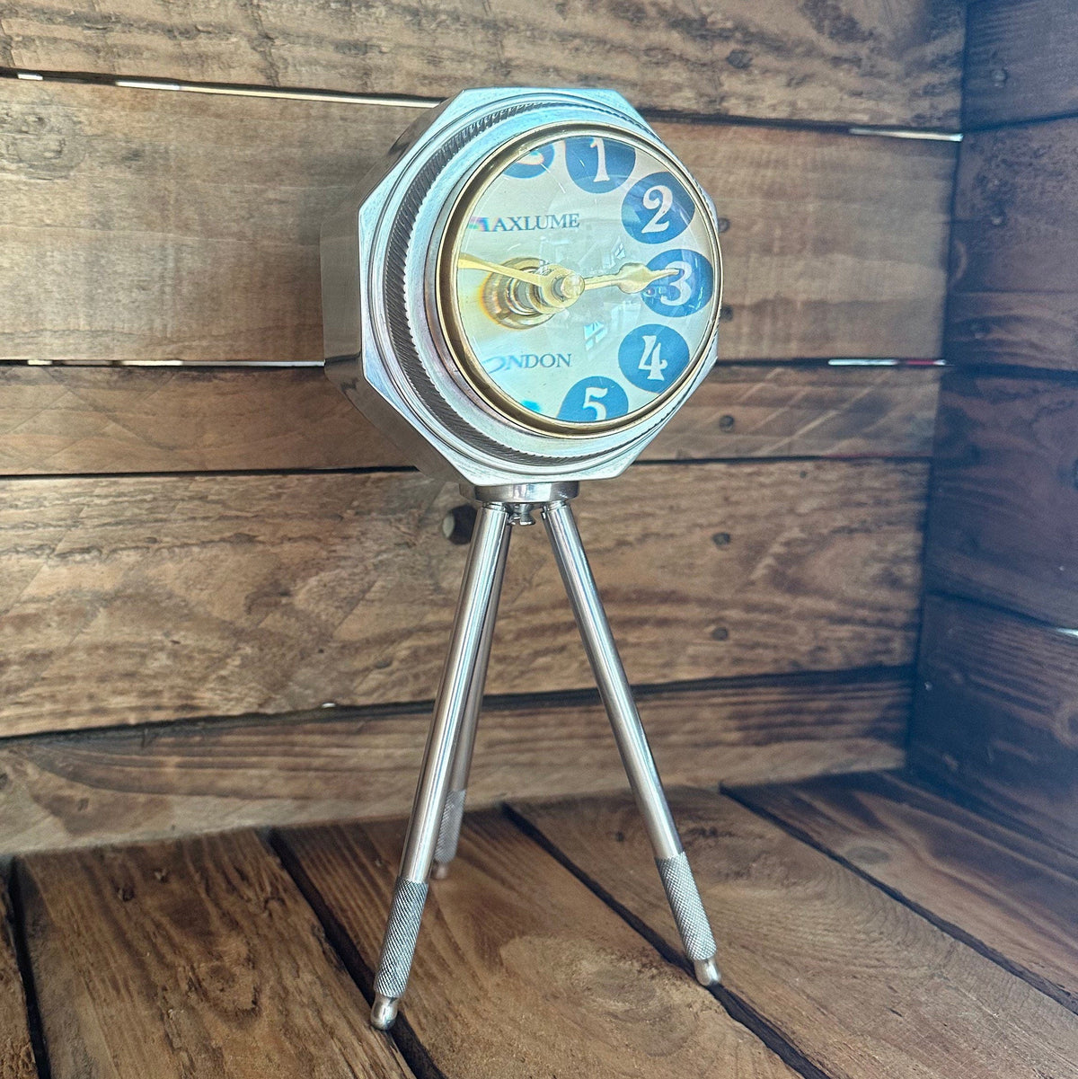 Brassvane tripod table clock additional view 8