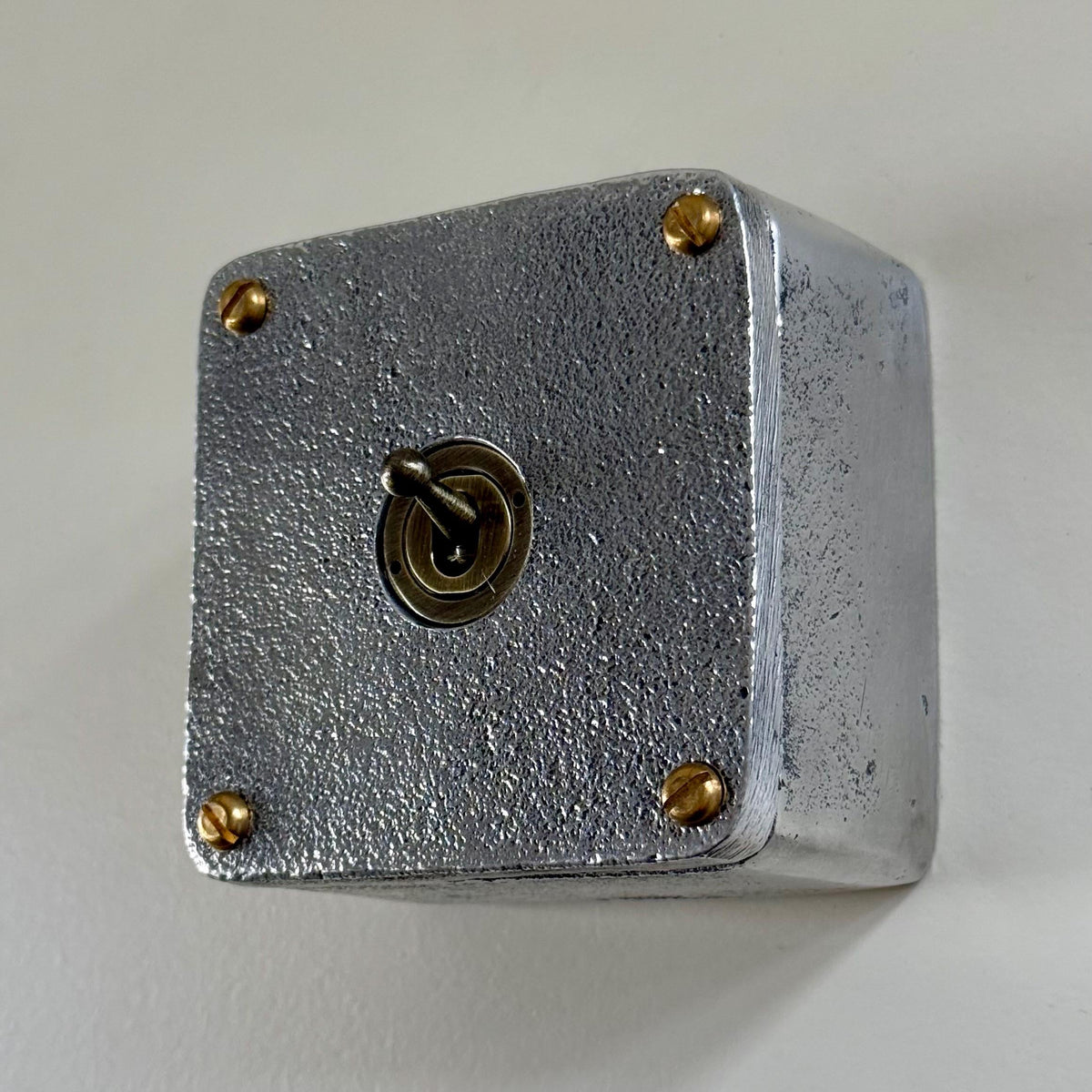 Brassvane surface mounted conduit toggle switch additional view 3