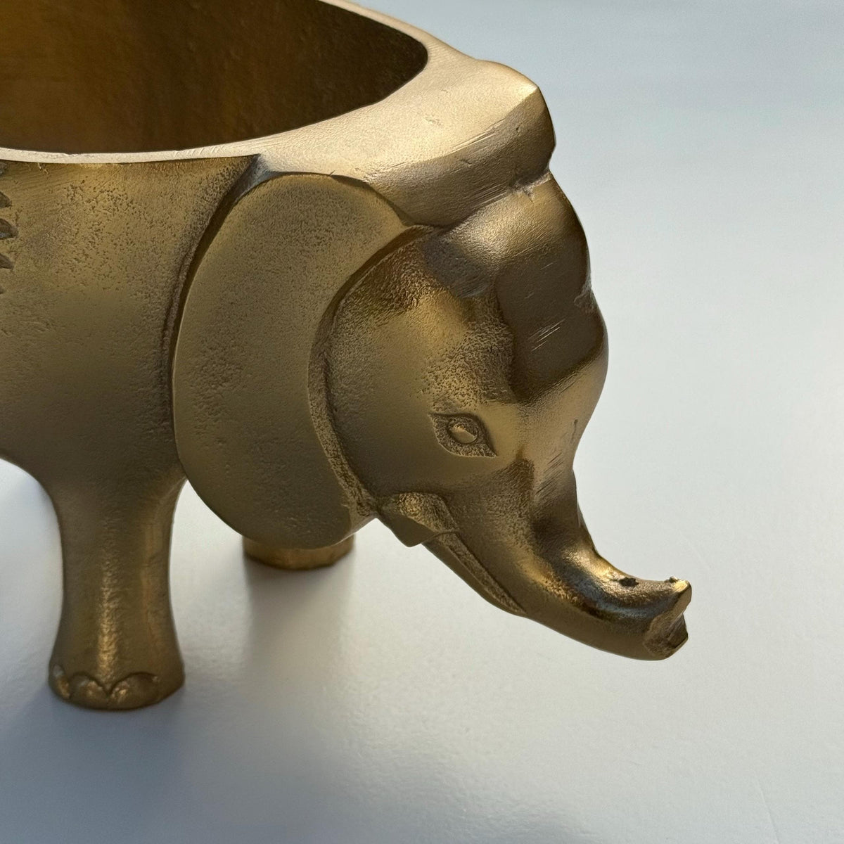 Brassvane brass elephant planter additional view 9