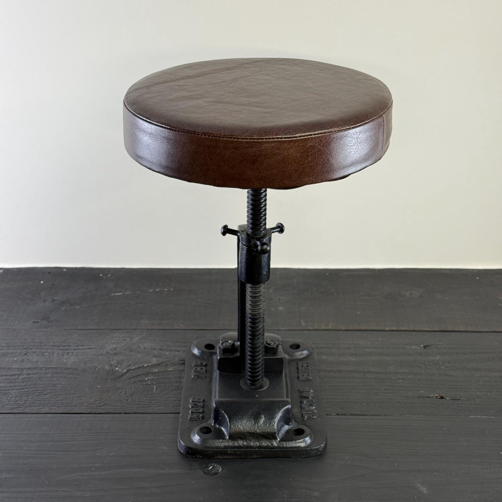 Brassvane adjustable vice clamp stool additional view 3